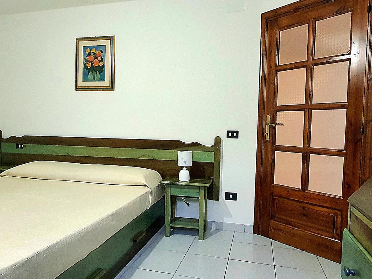 Villa Alice Apartments Orosei Kültér fotó